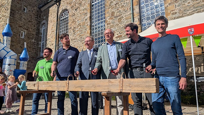 Spatenstich am Schloss