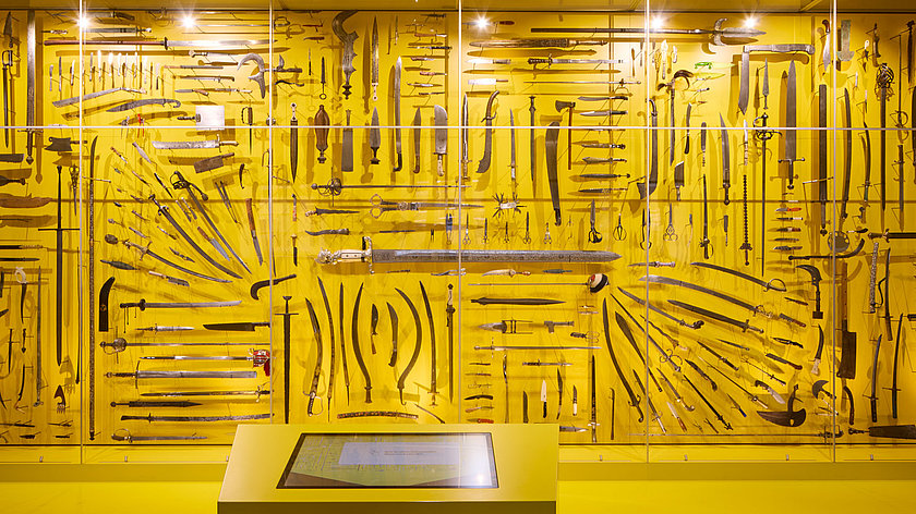 Messer, Gabel, Schere, Schwert