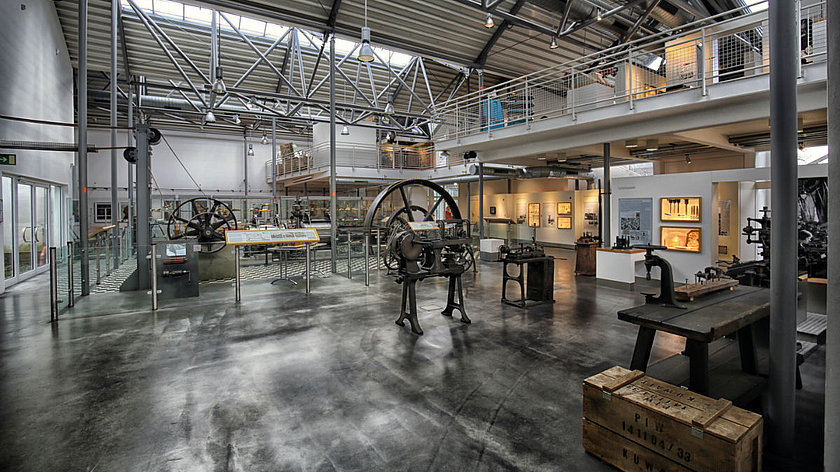 Vom Faustkeil zur Industrie 4.0