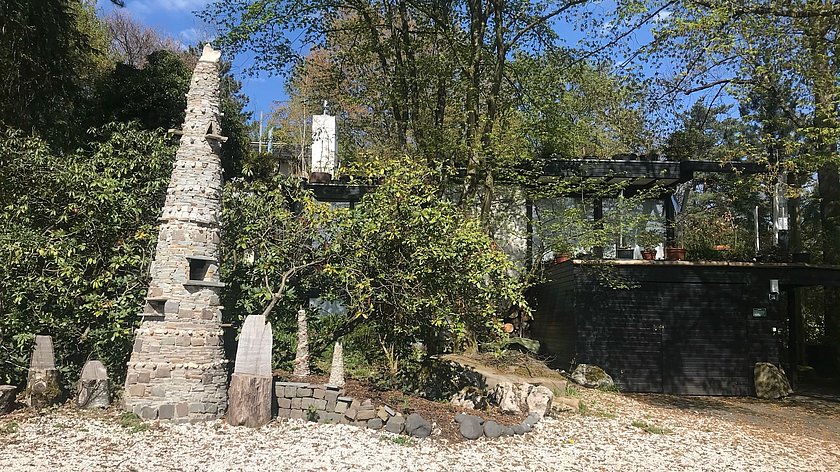 Die Künstlerin Mary Baumeister